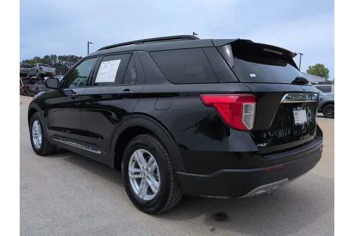 $29797 : Ford Explorer 2024 XLT 4dr S image 7