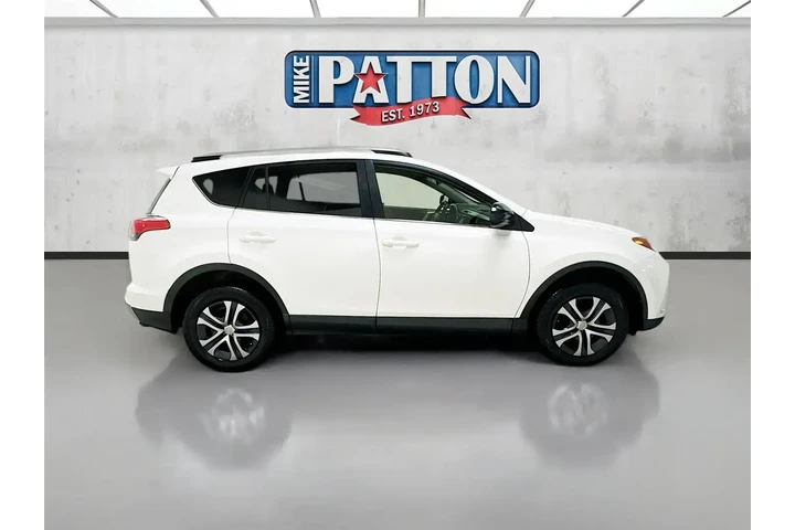 $14967 : Toyota RAV4 2018 LE 4dr SUV image 8