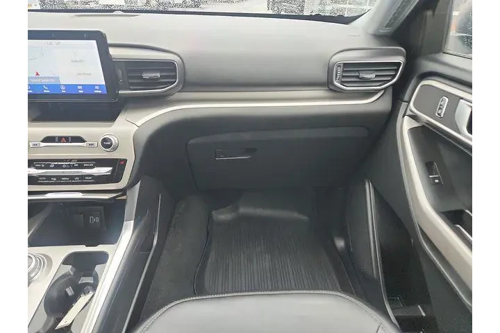 $31990 : Ford Explorer 2022 AWD XLT 4 image 10