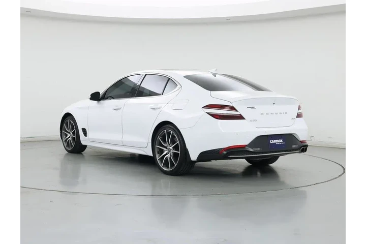 $30998 : Genesis G70 2022 2.0T 4dr Se image 2