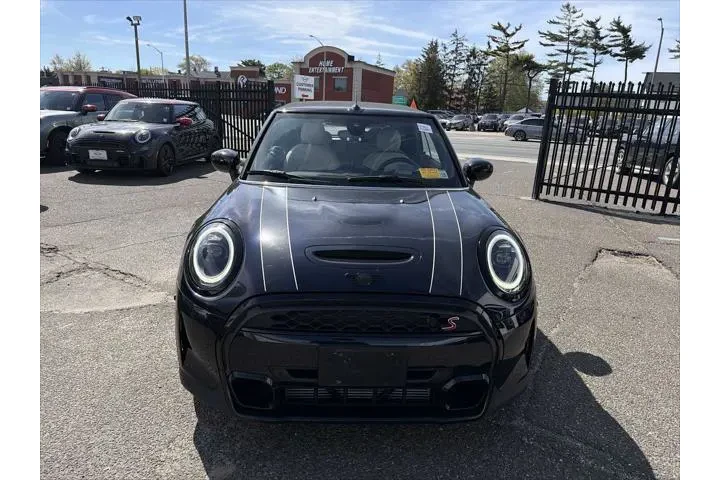 $31993 : MINI Convertible 2024 Cooper image 5