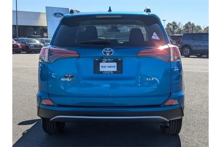 $19382 : Toyota RAV4 2017 XLE 4dr SUV image 4