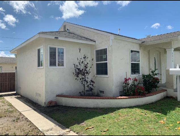 $2000 : Casa✔️de renta en South Gate✔️ image 8