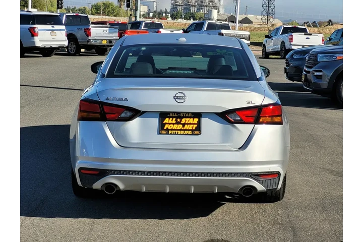 $20000 : Nissan Altima 2023 2.5 SL 4d image 5