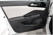 $23993 : Volkswagen Taos 2025 S 4dr S thumbnail