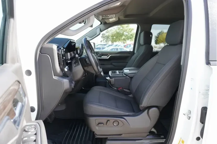 $38988 : Chevrolet Silverado 1500 202 image 6