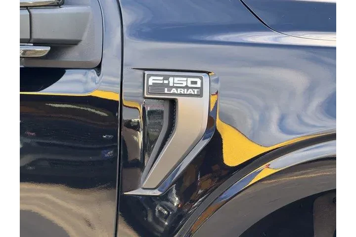 $35982 : Ford F-150 2021 4x4 Lariat 4 image 5