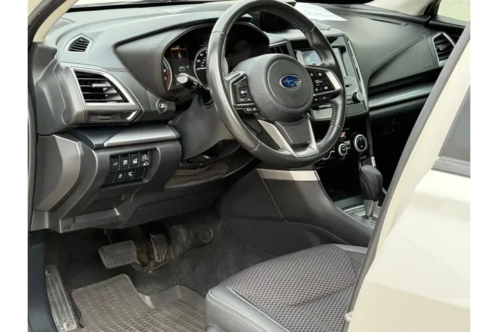 $18589 : Subaru Forester 2021 AWD Pre image 7