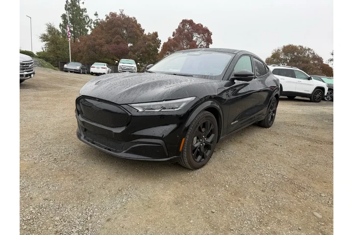 $31000 : Ford Mustang Mach-E 2023 AWD image 1