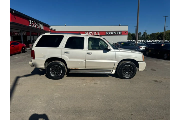 $4450 : 2005 Escalade 4dr AWD image 1