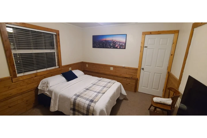 $800 : Cuarto en Lake Arrowhead image 3