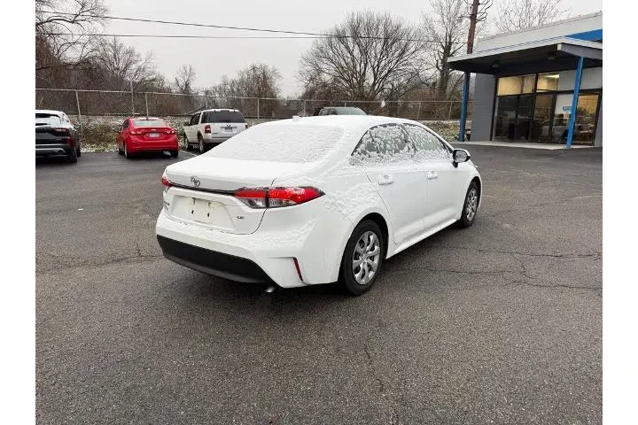 $18822 : Toyota Corolla 2023 LE 4dr S image 9