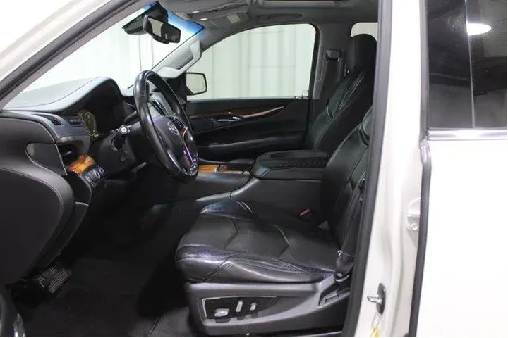 $15982 : Cadillac Escalade 2015 4x4 L image 3
