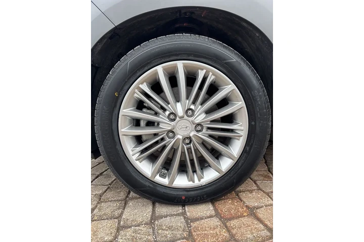 $15499 : 2020 Kona SEL image 9