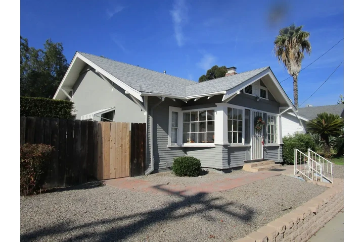 $1000 : Casa completamente renovada image 3
