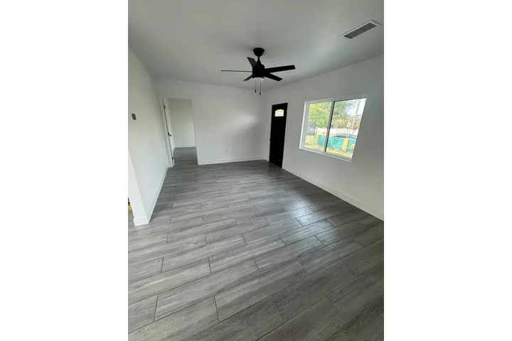 $1600 : Boyle Heights 3 Bed/ 1 Bath image 8