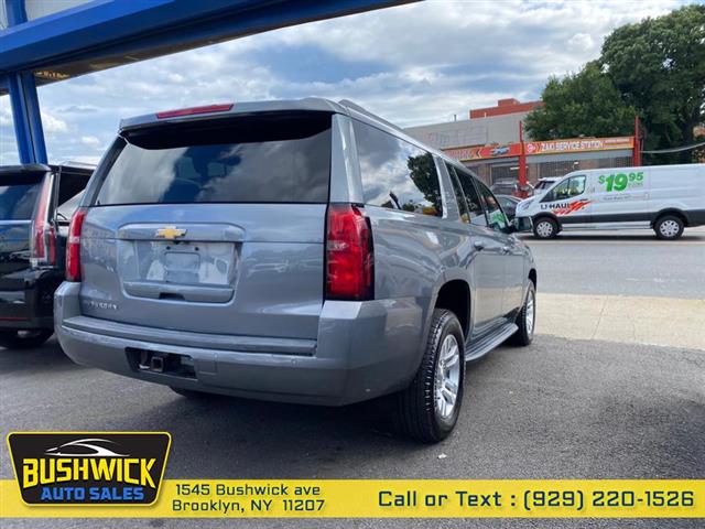 $31995 : Used 2019 Suburban 4WD 4dr 15 image 4