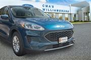 $17998 : PRE-OWNED 2020 FORD ESCAPE SE thumbnail