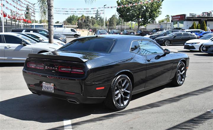 $25575 : Challenger GT image 8