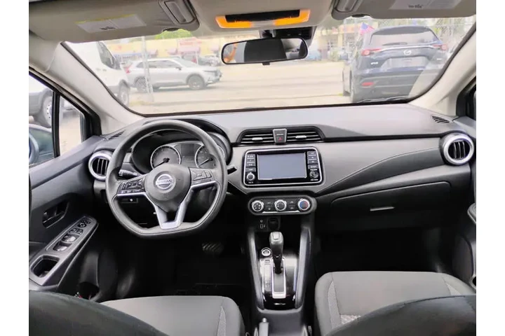 $7900 : 2020 Versa S image 8