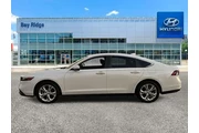 $18893 : Honda Accord 2023 LX 4dr Sed thumbnail