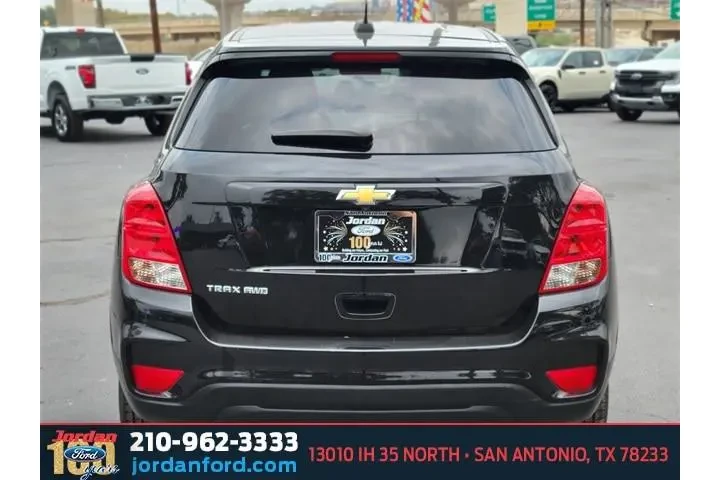 $11975 : Chevrolet Trax 2022 AWD LS 4 image 4