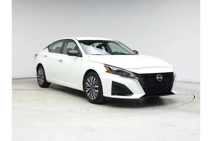 $20998 : Nissan Altima 2025 2.5 SV 4d image 1