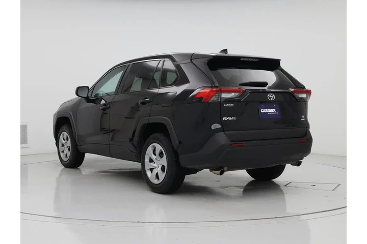 $27998 : Toyota RAV4 2024 AWD LE 4dr image 2
