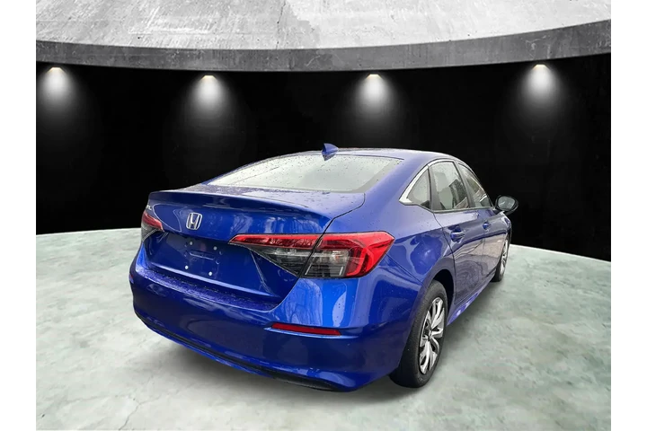 $18985 : Honda Civic 2024 LX 4dr Seda image 6