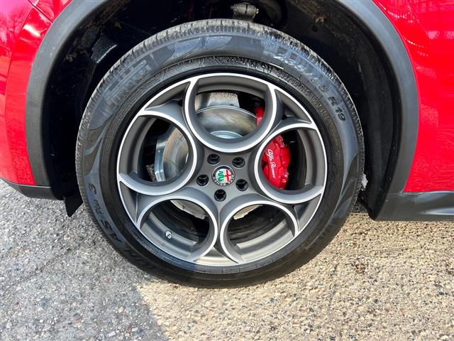 $21999 : 2018 Alfa Romeo Stelvio image 10