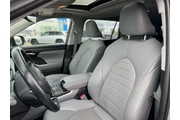 $33965 : Toyota Highlander 2021 AWD X thumbnail