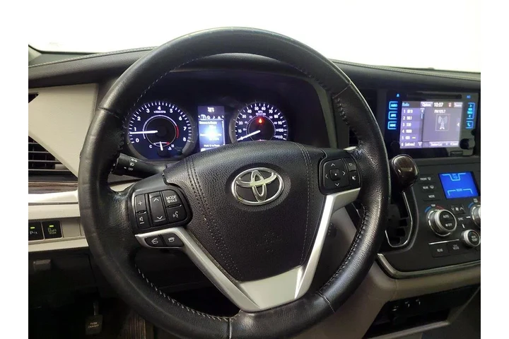 $25998 : Toyota Sienna 2016 AWD XLE 7 image 9