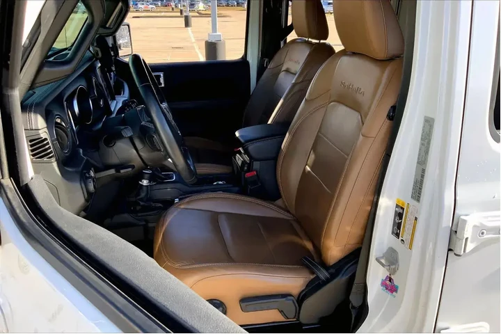 $30680 : Jeep Wrangler Unlimited 2020 image 7