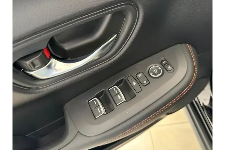 $25832 : Honda HR-V 2023 AWD Sport 4d image 10