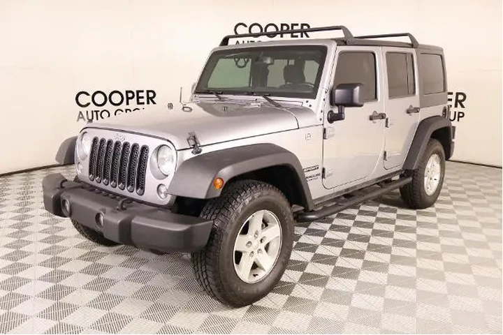 $14982 : Jeep Wrangler Unlimited 2017 image 9