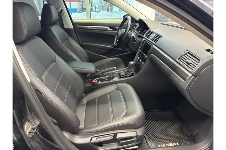 $10765 : Volkswagen Passat 2017 1.8T image 9