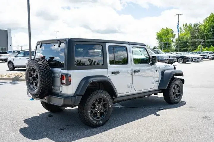 $31874 : Jeep Wrangler 2023 4x4 Willy image 10