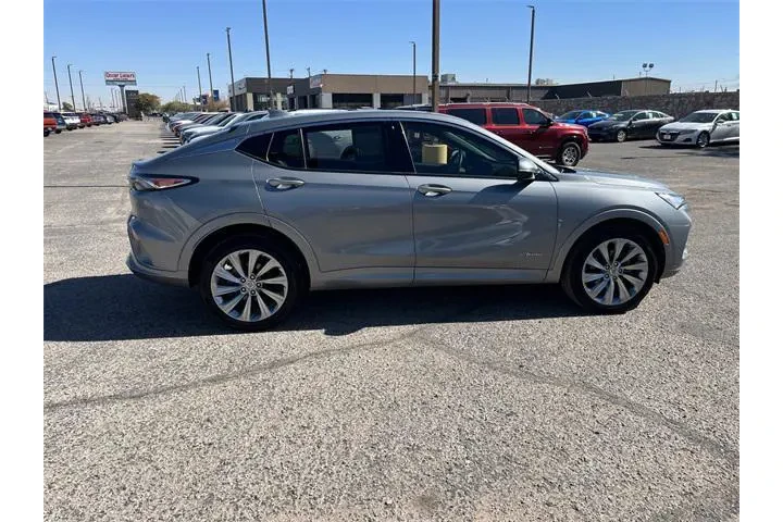 $27590 : Buick Envista 2025 Avenir 4d image 9