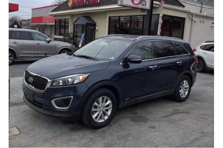$12800 : 2018 Sorento LX image 1