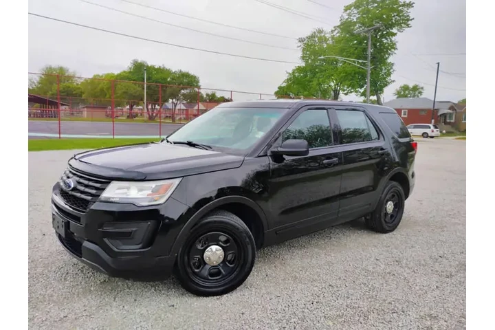 $1 : 2017 Explorer Police Intercep image 2