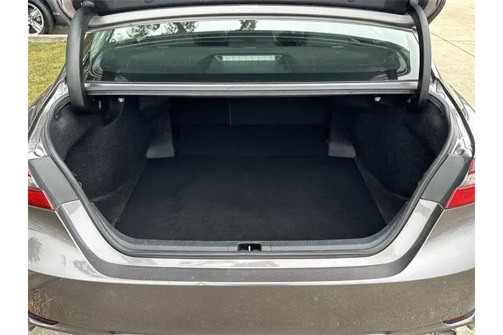 $23557 : Toyota Camry 2023 SE Nightsh image 6