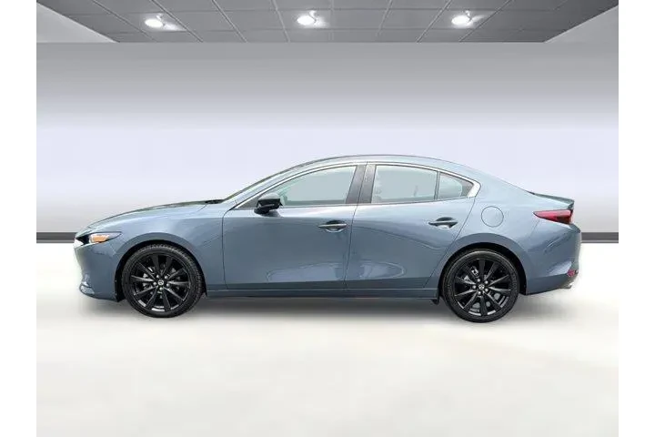 $22898 : Mazda Mazda3 Sedan 2023 AWD image 2