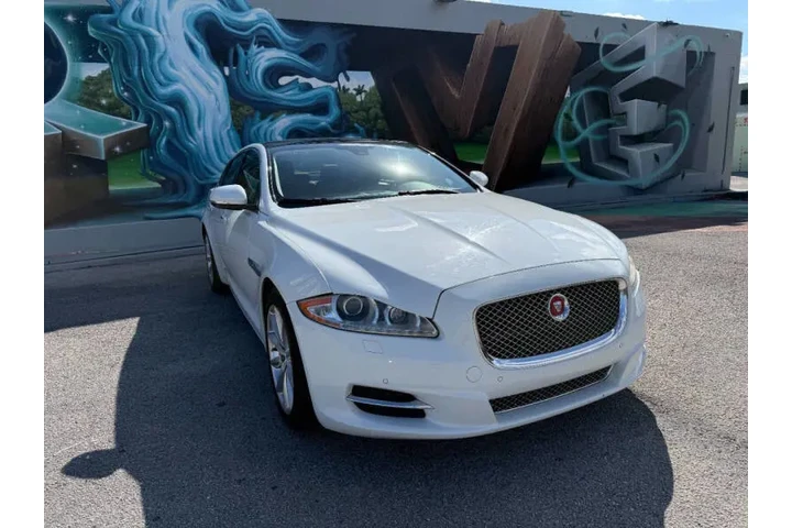 $9995 : 2014 XJL Portfolio image 5