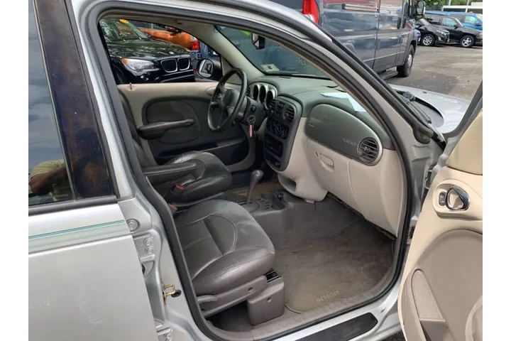 $2499 : 2001 PT Cruiser Limited image 6