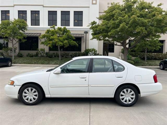 $4400 : 2001  Altima GXE image 8