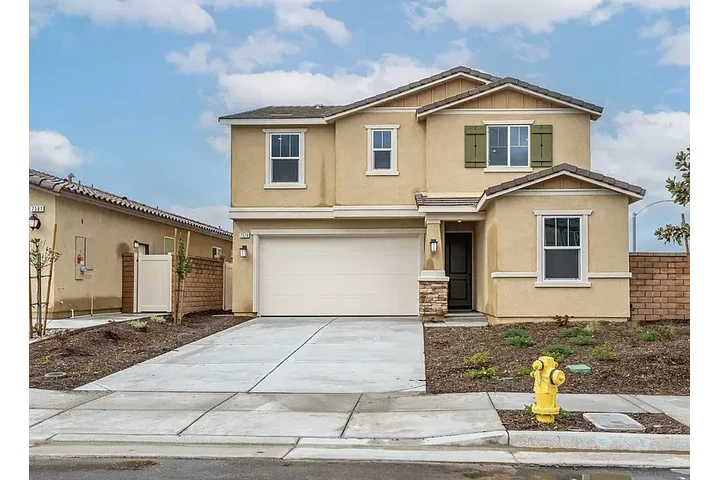 $2500 : HOUSE FOR RENT IN RIVERSIDE CA image 3