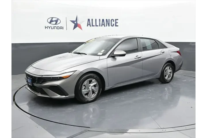 $18988 : Hyundai ELANTRA 2025 SE 4dr image 2