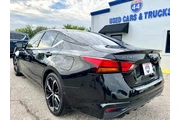 $23995 : 2023 Altima 2.5 SR thumbnail