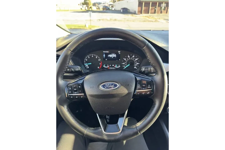 $17950 : 2022 Escape SE image 6