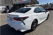 2023 Camry SE thumbnail